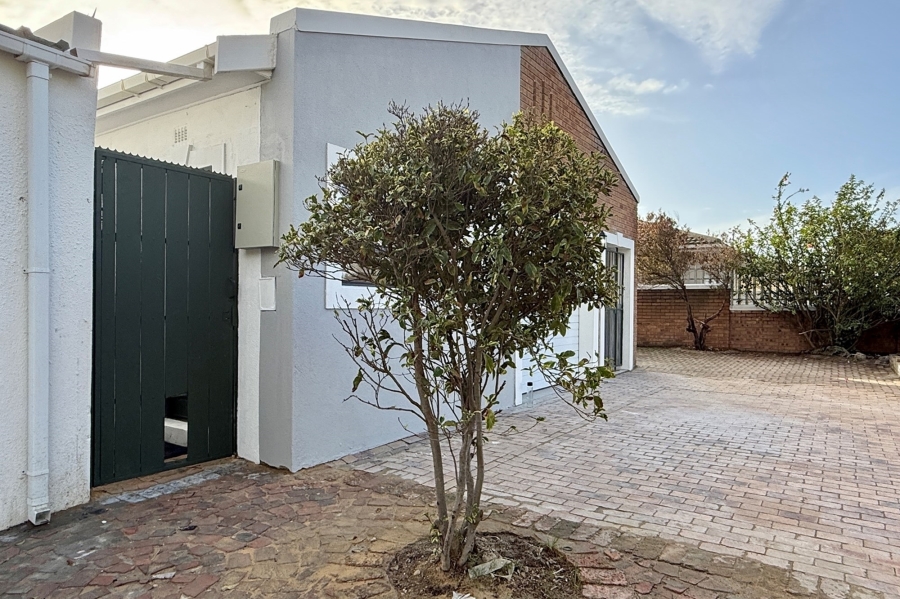 1 Bedroom Property for Sale in Tijgerhof Western Cape